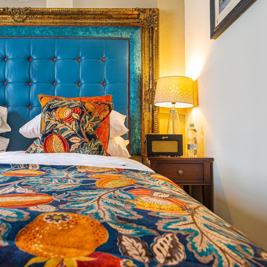 The Feathers Hotel, - Part Of The Coaching Group